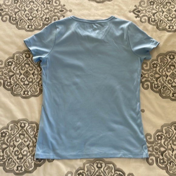 LL Bean Pima Cotton Shaped V-neck tshirt - Picture 6 of 6